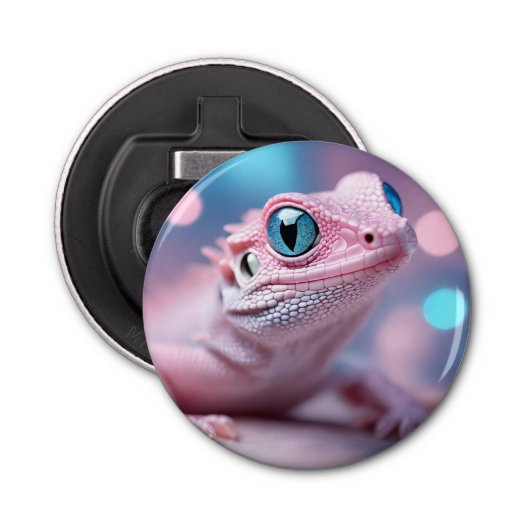 Schattigee kleine roze hagedis met grote blauwe og button flesopener (Voorkant)