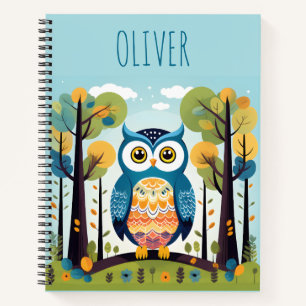 Schattigee kleurrijke grillige uil bij Woodland Notitieboek