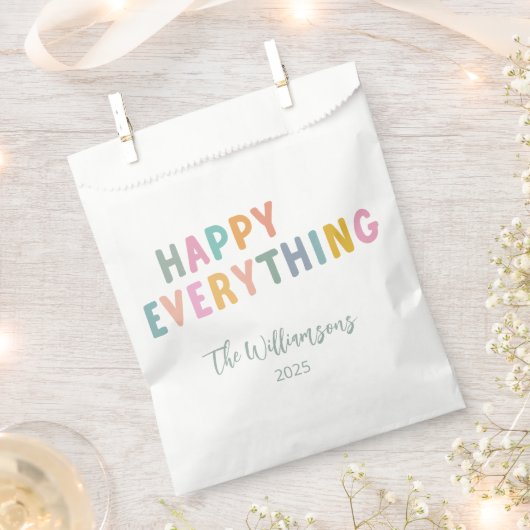 Schattigee kleurrijke typografie Happy Everything Bedankzakje (Geknipt)