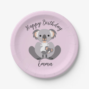 Schattigee knuffel - KOALA -Happy Birthday - Roze Papieren Bordje