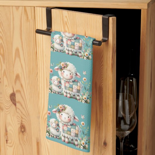 Schattigee lammeren met bloemen en patchwork accen theedoek (Derde Gevouwen)