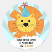 Schattigee Leeuw met Verjaardagsfeestje Pet Dank U Ronde Sticker (Voorkant)