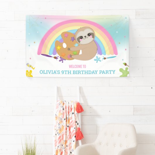 Schattigee luiaard regenboogverf kunst verjaardags spandoek (Insitu)