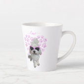 Schattigee Maltese hond met roze zonnebril en Paw  Latte Mok (Rechts)