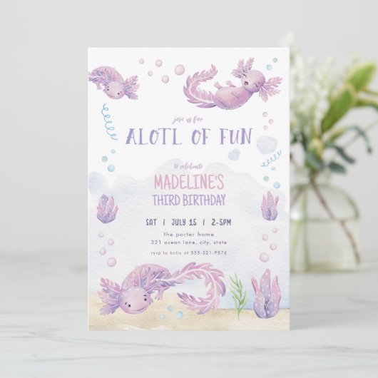 Schattigee Paarse Axolotl-verjaardagsuitnodiging Kaart (Staand voorkant)