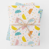 Schattigee paraplu's en regendruppels inpakpapier vel (In situ)