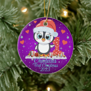 Schattigee Penguin Baby's Eerste Kerstmis Paarse Keramisch Ornament