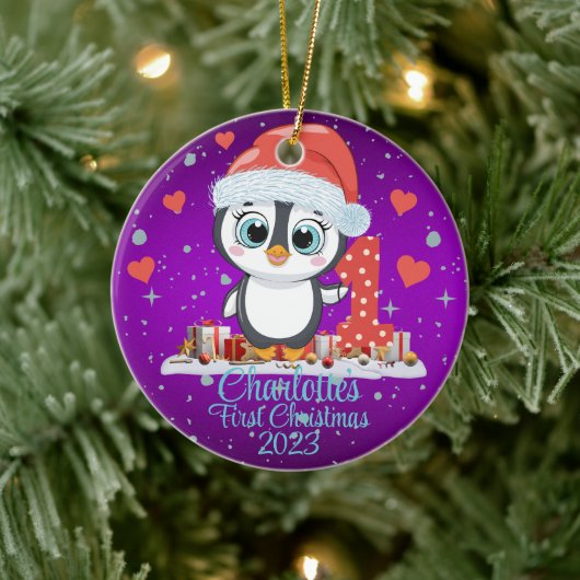 Schattigee Penguin Baby's Eerste Kerstmis Paarse Keramisch Ornament (Boom)