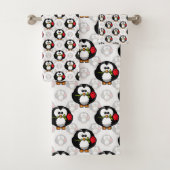Schattigee Penguin Surface Pattern Design Print Bad Handdoek (Insitu)