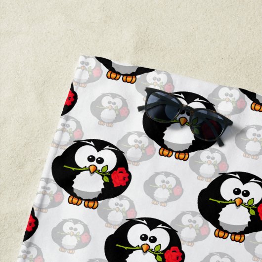 Schattigee Penguin Surface Pattern Design Print Strandlaken (In situ)