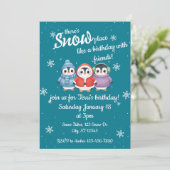 Schattigee pinguïn "er is sneeuwplaats" Verjaardag Kaart (Staand voorkant)