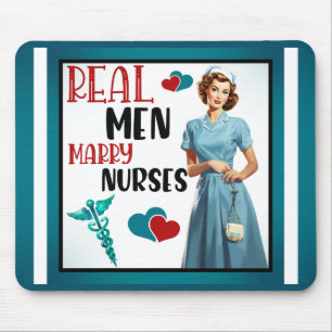 Schattigee Pinup_ Echte Mannen Trouwen Verpleegkun Muismat