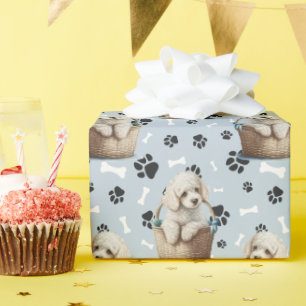 Schattigee Poedel Puppy in Basket Paw Print Cadeaupapier