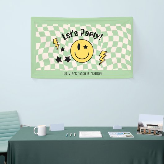 Schattigee Preppy Y2K Sage Groene Retro Verjaardag Spandoek (Beurs)