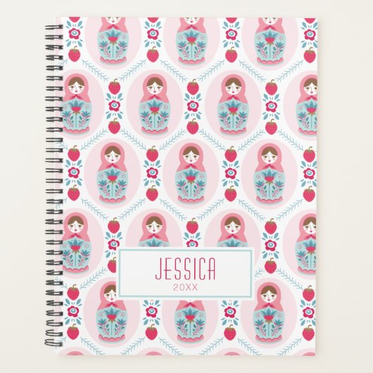 Schattigee Roze Matryoshka Nesting Doll Planner (Voorkant)