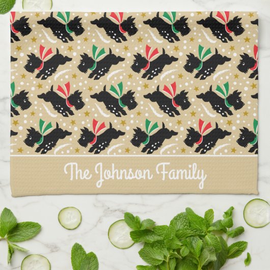 Schattigee Scottie Dog Familienaam Snow Fun Patter Theedoek (Gevouwen)