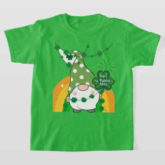 Schattigee St. Patrick's Day Gnome met ShamrocksT- T-shirt