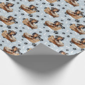 Schattigee Teckel Puppy in Basket Paw Print Cadeaupapier (Hoek)