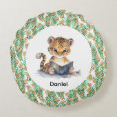 Schattigee tijger die een boek leest rond kussen (Achterkant)