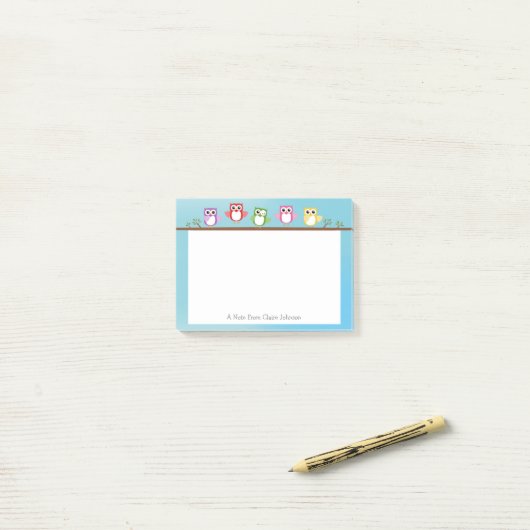 Schattigee uil Gepersonaliseerde Post It Note (Op bureau)