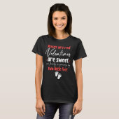 Schattigee Valentijnsdag zwangerschapsaankondiging T-shirt (Voorkant volledig)