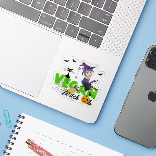 Schattigee Vegan Witch Halloween Sticker (Laptop met iPhone)