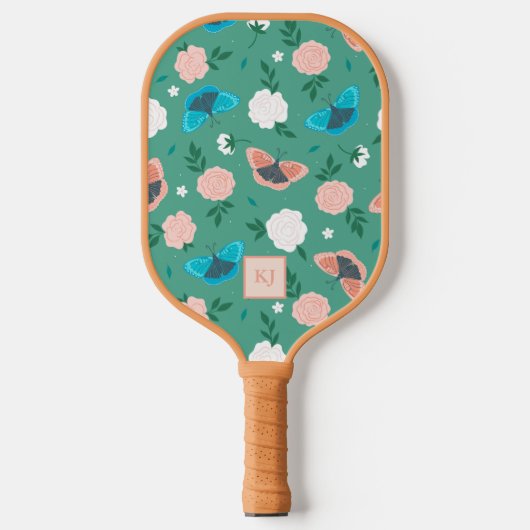 Schattigee Vlinders en Rozen Monogrammed Pickleball Paddle (Voorkant)