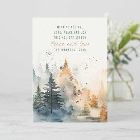 Schattigee waterverf mistig dennenbos kerst feestdagenkaart (Staand voorkant)