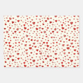 Schattigee Waterverf Rode Harten op Ivoor Wit Inpakpapier Vel (Voorkant)