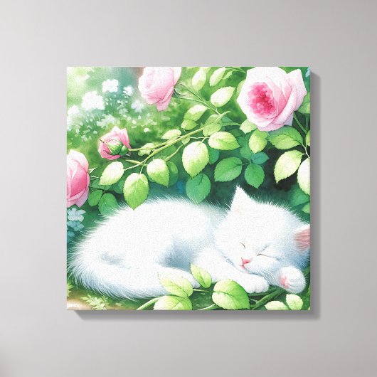 Schattigee witte kitten napping onder rozenstruik canvas afdruk (Voorkant)