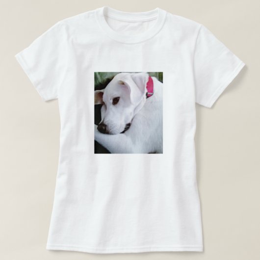 Schattigee Witte Lab Mix Hond T-shirt (Design voorkant)