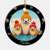 Schattigee zegels met gebreid pet Kerstillustratie Keramisch Ornament (Voorkant)