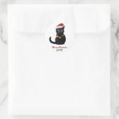 Schattigee zwarte kerstkat in Santa Hat Custom Ronde Sticker (Tas)