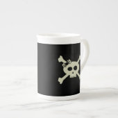 Schedel en Crossbones Meisje Pirate Bone China Mok (Voorkant rechts)