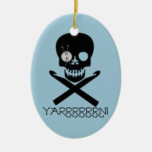 schedel en haken keramisch ornament