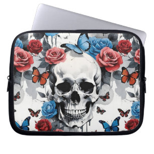 Schedel met Rozen en vlinders in rood en blauw Laptop Sleeve