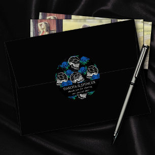 Schedels en Blauwe Rozen   Cool Funky Dark Dank je Ronde Sticker