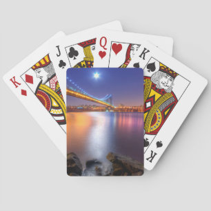 Schemering, George Washington BridgePalisades, NJ. Pokerkaarten