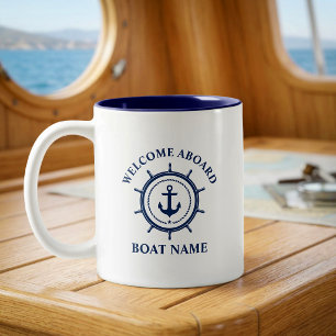 Schets Welkom Aan Boord Boot Naam Anker Touw Roer Tweekleurige Koffiemok