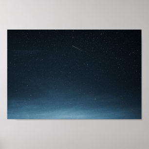 Schietende ster aan de nachtelijke hemel boven Gro Poster