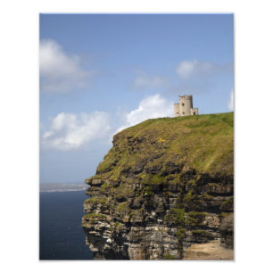 Schilderachtig Cliffs of Moher en O'Brien's Tower. Foto Afdruk