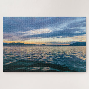 Schilderachtig landschap van het Maggiore-meer bij Legpuzzel