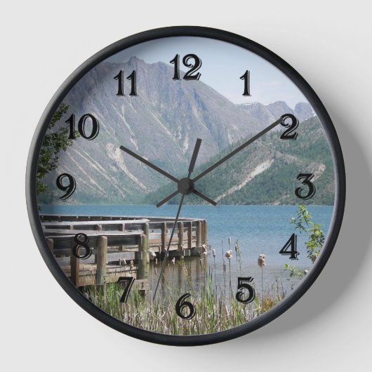 Schilderachtig meer- en berglandschap (Voorkant)