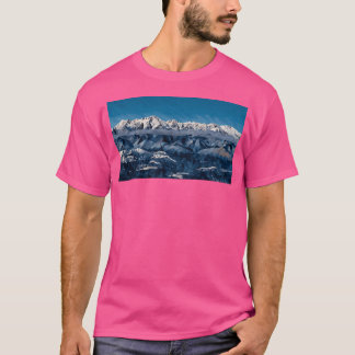Schilderachtig Olympische Winterbergen (Poly Art) T-shirt