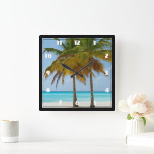 Schilderachtig palmbomen op een tropisch strand vierkante klok