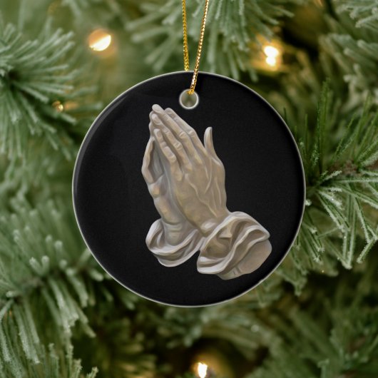 Schilderd metaal dat zich op haar handen drukt keramisch ornament (Boom)