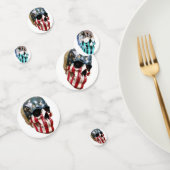 Schildschedel op tafel confetti (Groep)