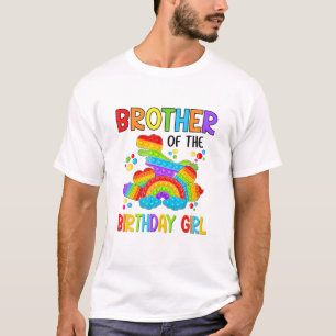 Schimmelbroeder van de 'Birthday Girl' Pop het Din T-shirt