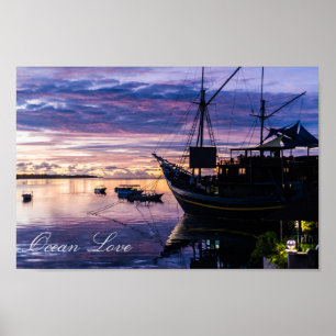 Schip in tropische lagune poster
