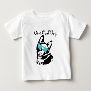 Schipperke Dog met zonnebril